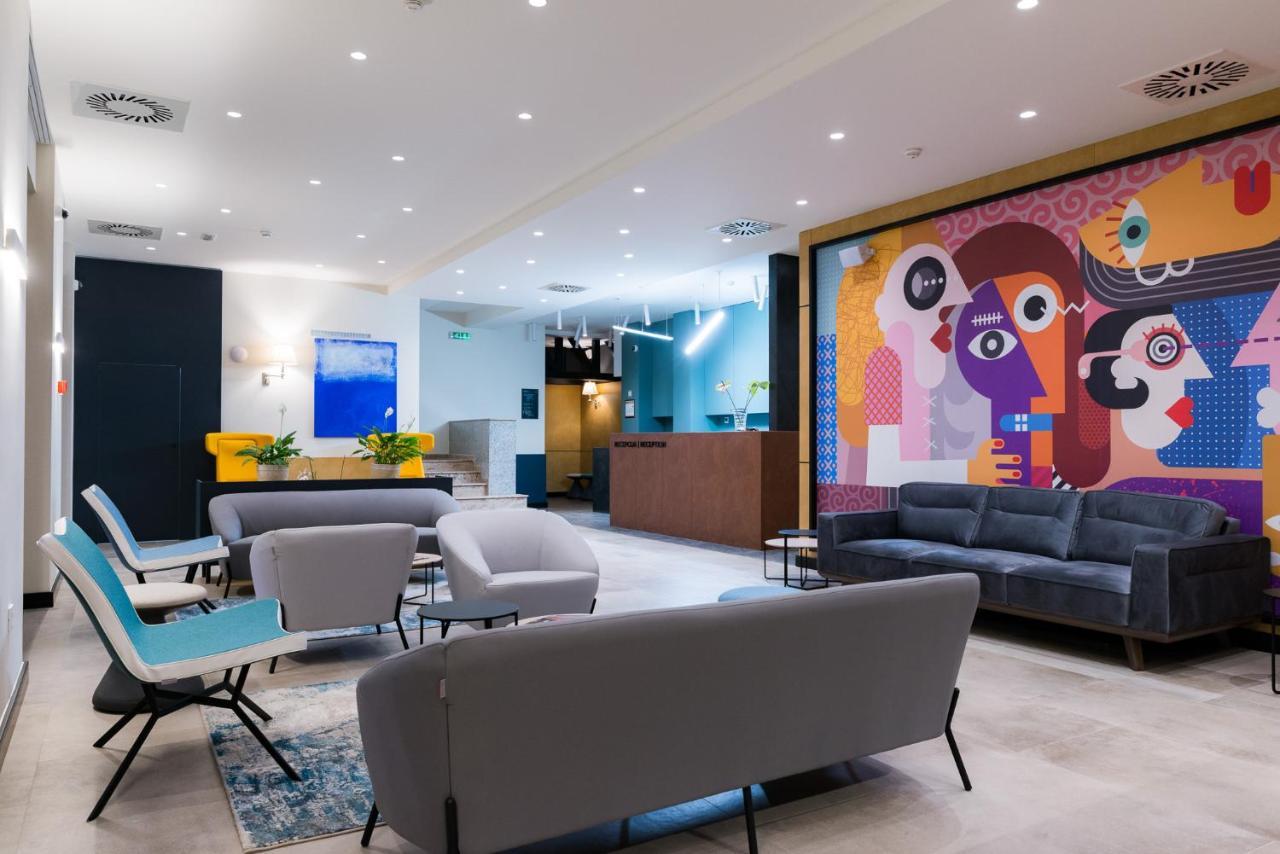 Hotel Forum Garni Суботиця Екстер'єр фото