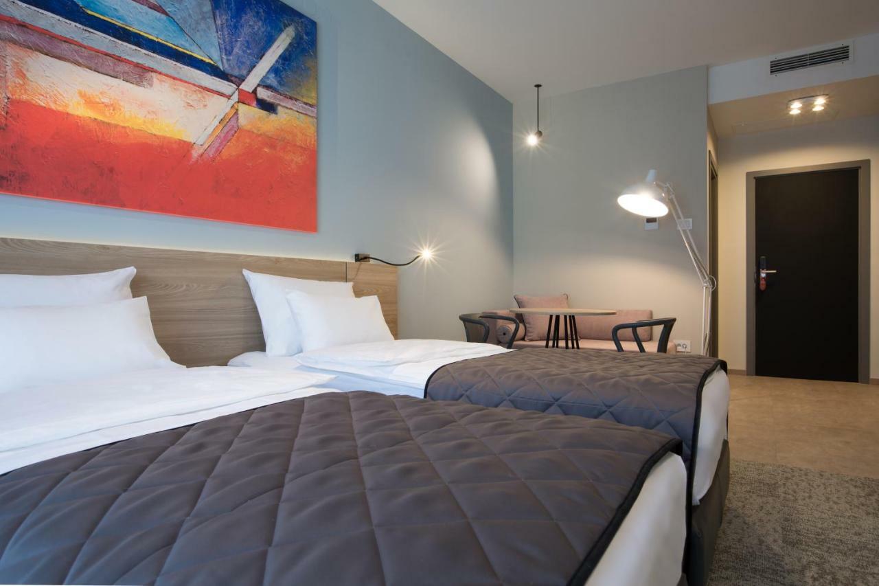 Hotel Forum Garni Суботиця Екстер'єр фото